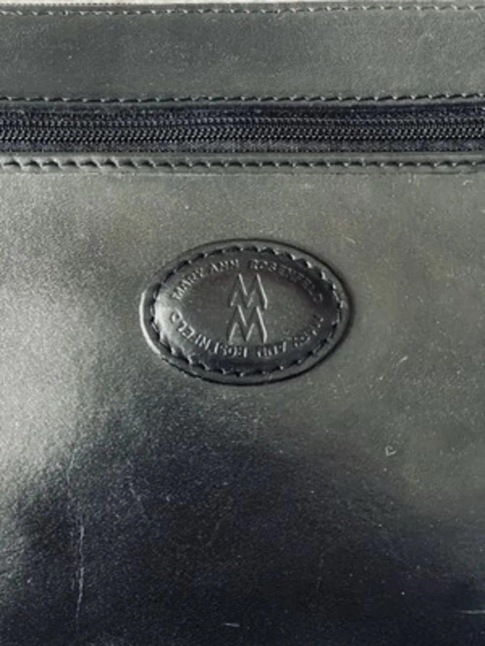 Mary Ann Rosenfeld Vintage Black Leather Shoulder Bag Elegant Classic 10.5x3x8.5